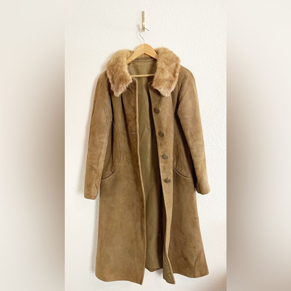 Vintage Brown Suede Coat with Fur Collar long trench coat length - Picture 2 of 8